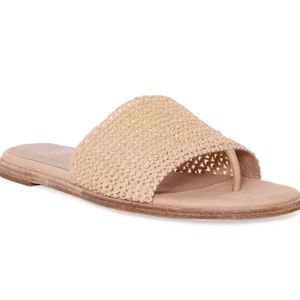 Eileen Fisher Edge Woven Thong Flat Sandal. Size 8.5
